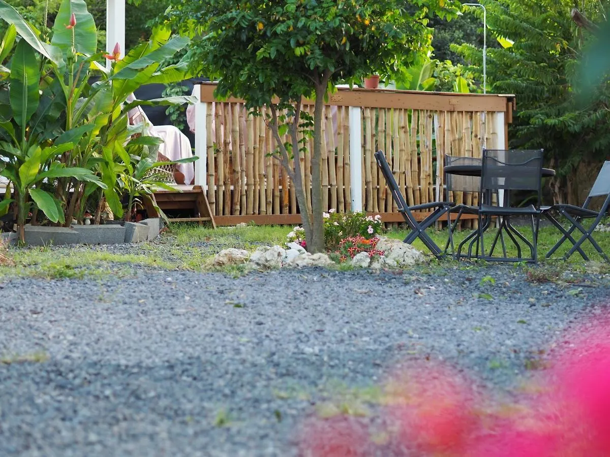 Gite cosy climatisé avec piscine privée Petit-Canal 0*,