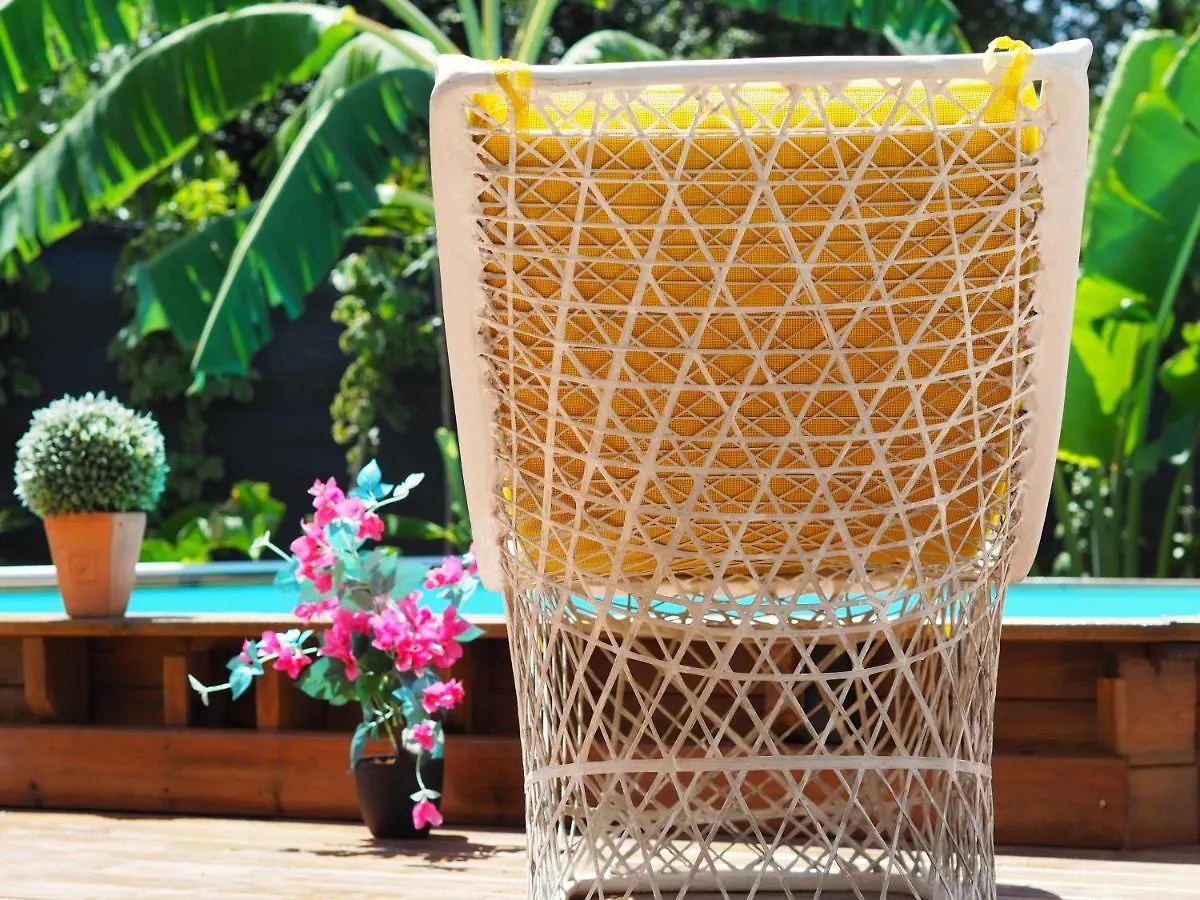 Hébergement de vacances Gite cosy climatisé avec piscine privée Petit-Canal Guadeloupe